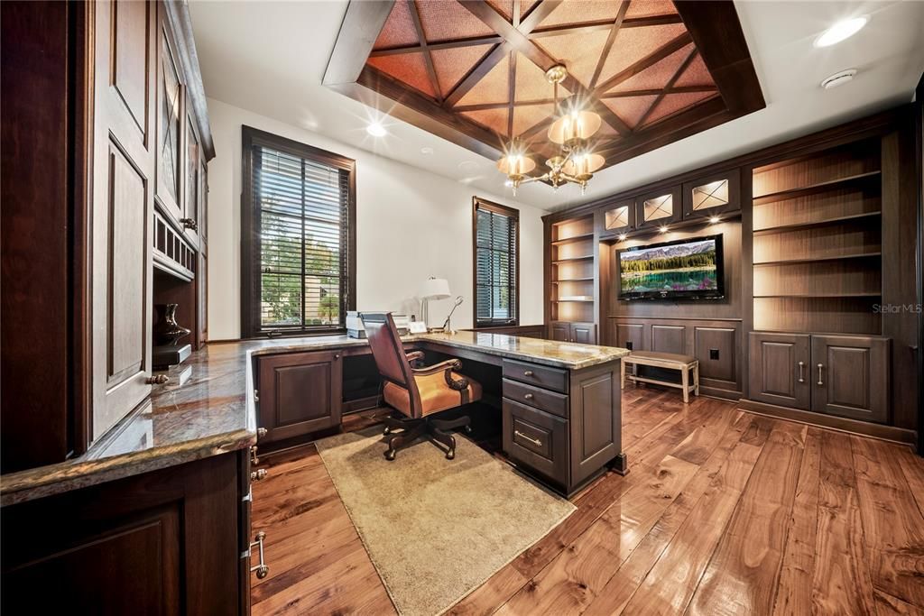 For Sale: $2,797,000 (5 beds, 4 baths, 5822 Square Feet)