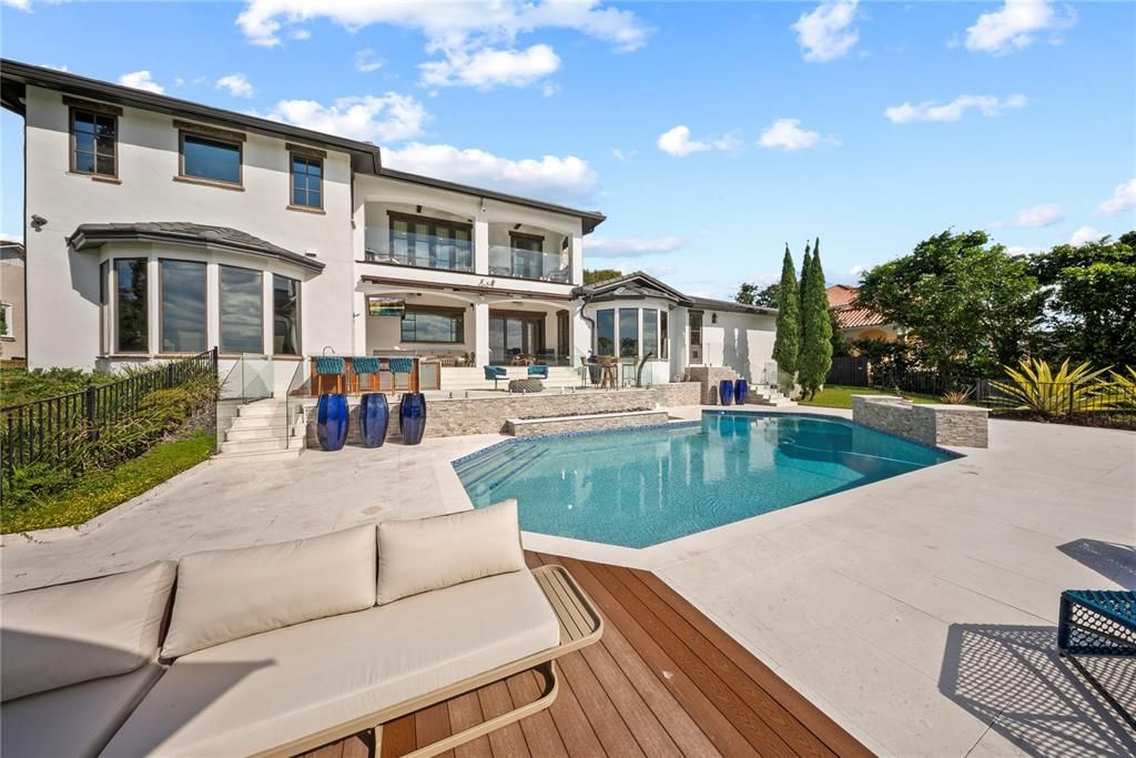 For Sale: $2,797,000 (5 beds, 4 baths, 5822 Square Feet)