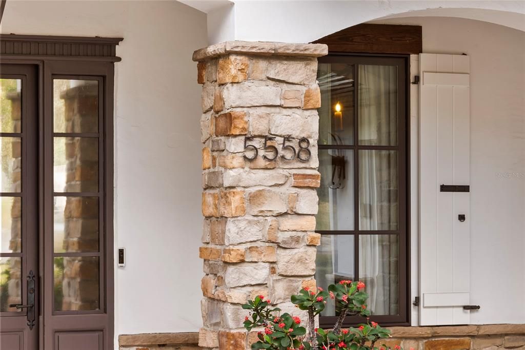 For Sale: $2,797,000 (5 beds, 4 baths, 5822 Square Feet)