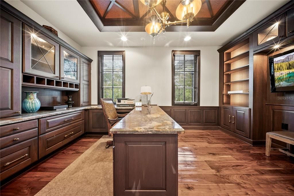 For Sale: $2,797,000 (5 beds, 4 baths, 5822 Square Feet)