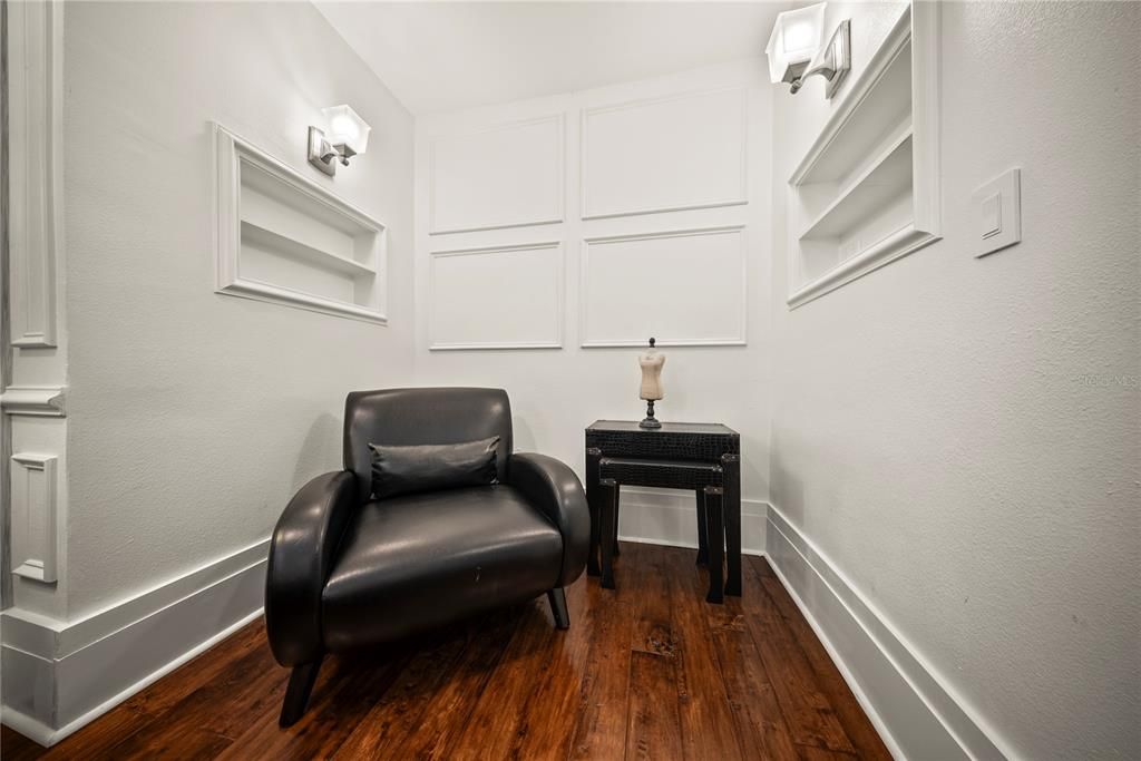 For Sale: $2,797,000 (5 beds, 4 baths, 5822 Square Feet)