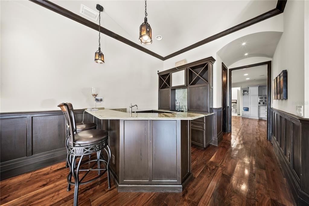 For Sale: $2,797,000 (5 beds, 4 baths, 5822 Square Feet)