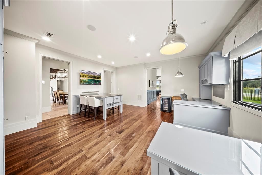 For Sale: $2,797,000 (5 beds, 4 baths, 5822 Square Feet)