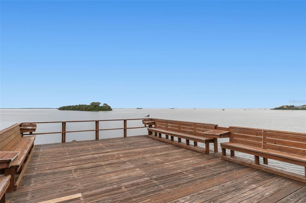 For Sale: $249,900 (1 beds, 1 baths, 715 Square Feet)