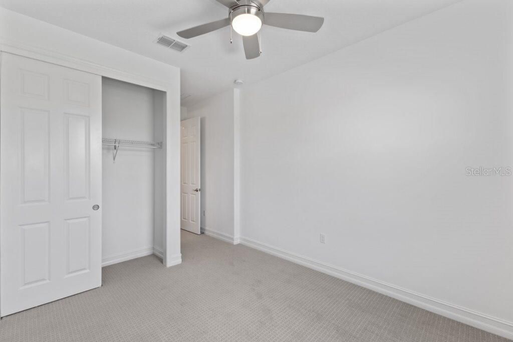 For Sale: $292,070 (2 beds, 2 baths, 1722 Square Feet)