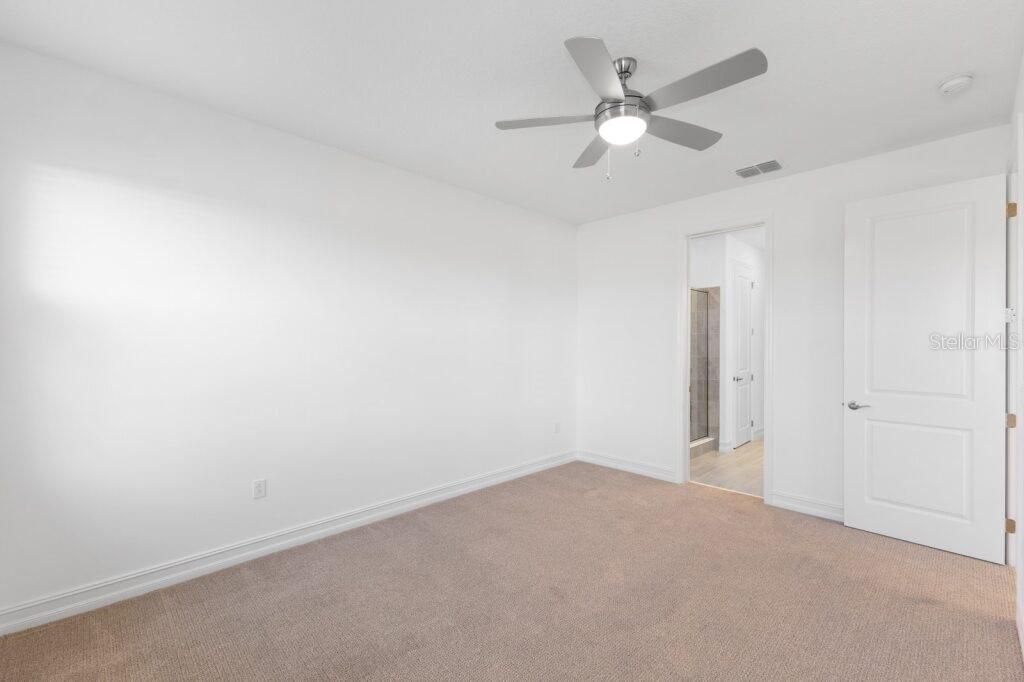 For Sale: $294,440 (2 beds, 2 baths, 1722 Square Feet)