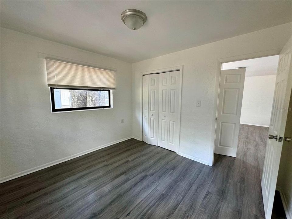 出租: $1,150 (2 贝兹, 1 浴室, 700 平方英尺)