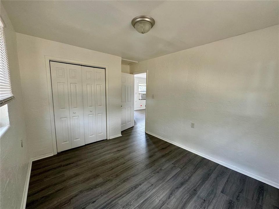 出租: $1,150 (2 贝兹, 1 浴室, 700 平方英尺)