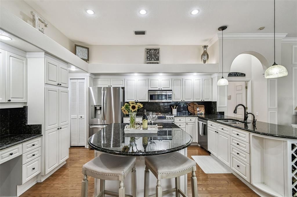 Active With Contract: $850,000 (4 beds, 3 baths, 2596 Square Feet)