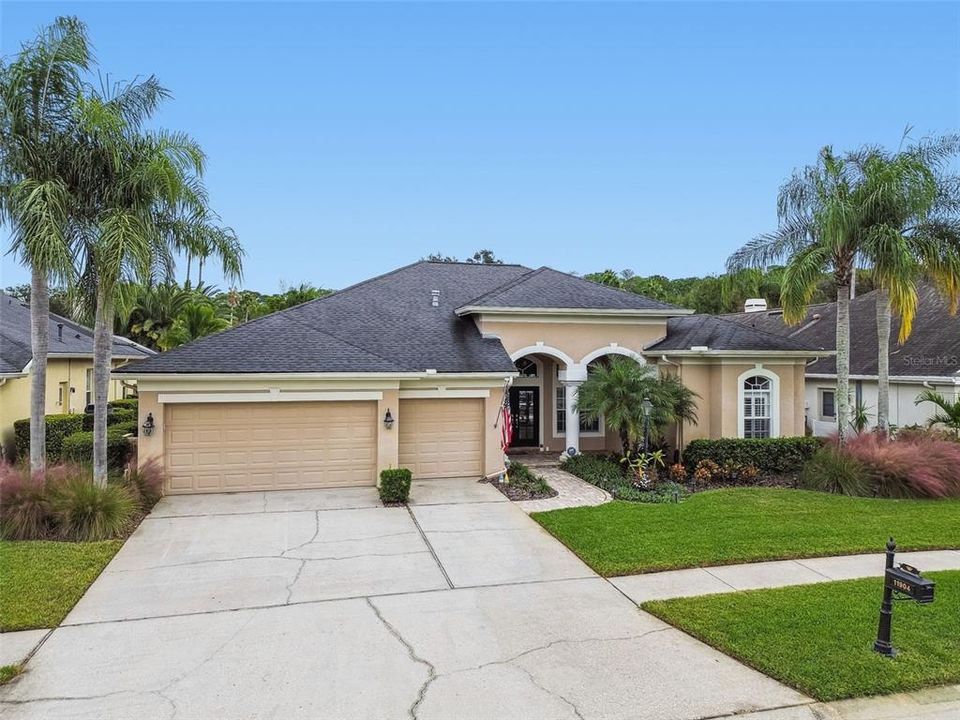 Active With Contract: $850,000 (4 beds, 3 baths, 2596 Square Feet)