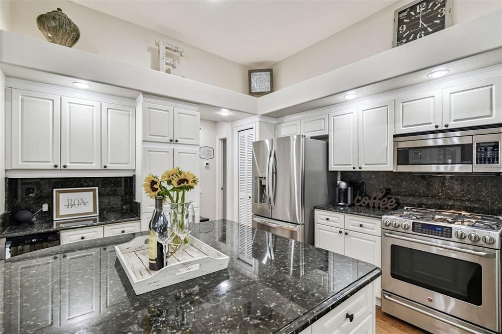Active With Contract: $850,000 (4 beds, 3 baths, 2596 Square Feet)