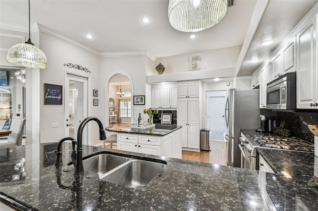 Active With Contract: $850,000 (4 beds, 3 baths, 2596 Square Feet)
