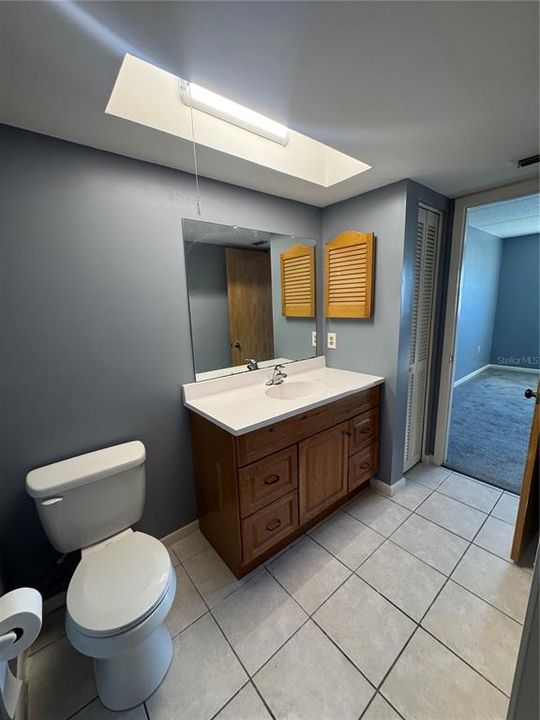 For Sale: $169,000 (2 beds, 2 baths, 1190 Square Feet)