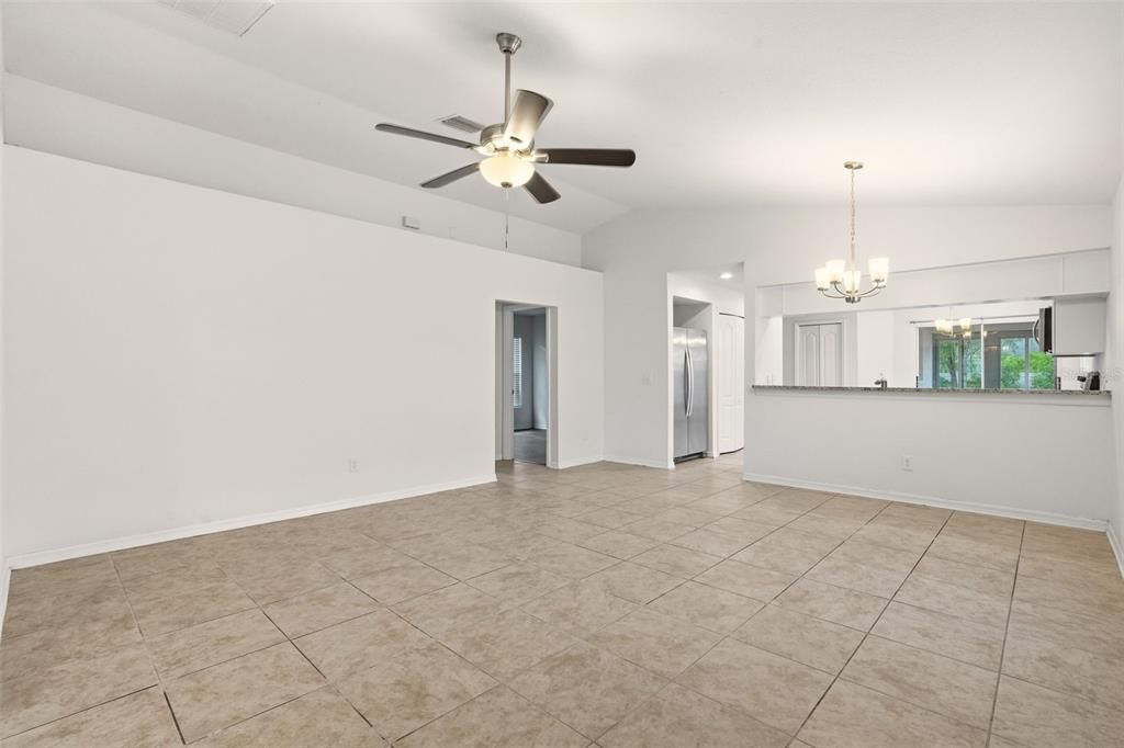 Active With Contract: $274,900 (3 beds, 2 baths, 1400 Square Feet)