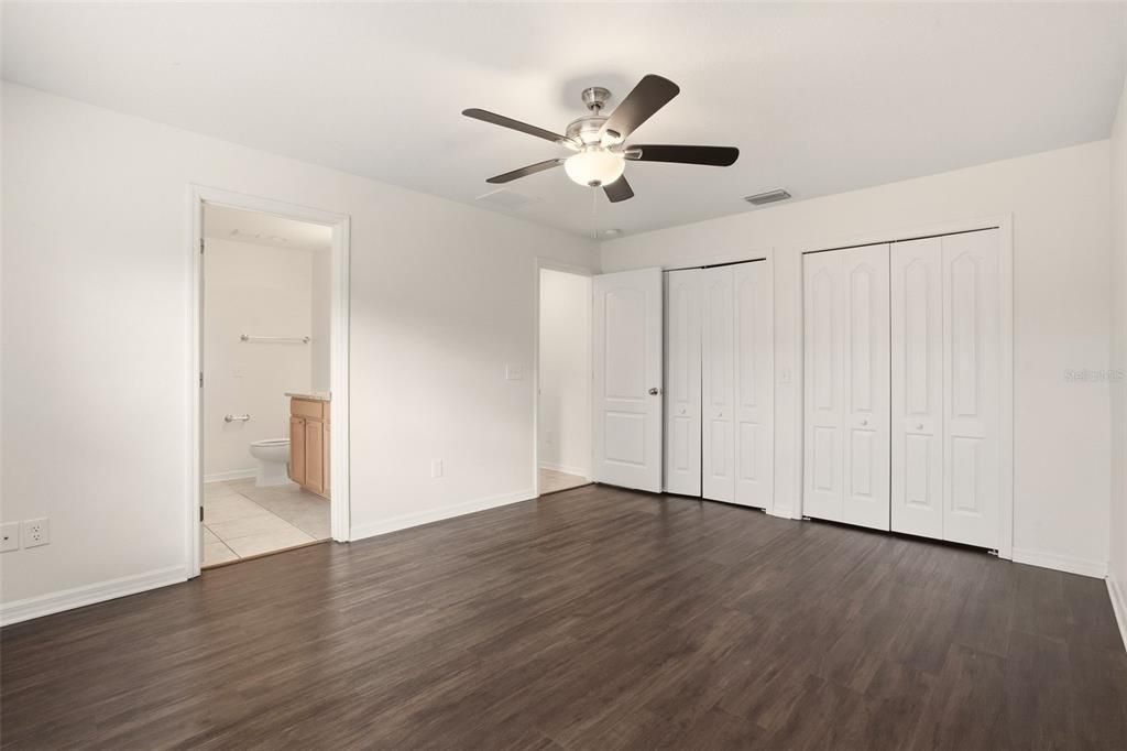Active With Contract: $274,900 (3 beds, 2 baths, 1400 Square Feet)
