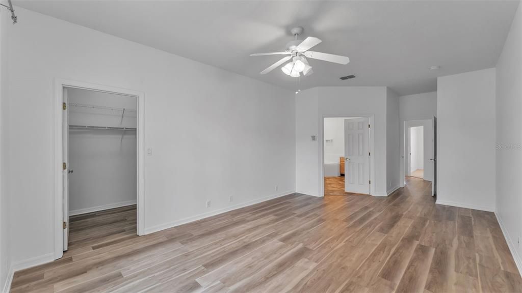 En Venta: $350,000 (3 camas, 2 baños, 2117 Pies cuadrados)