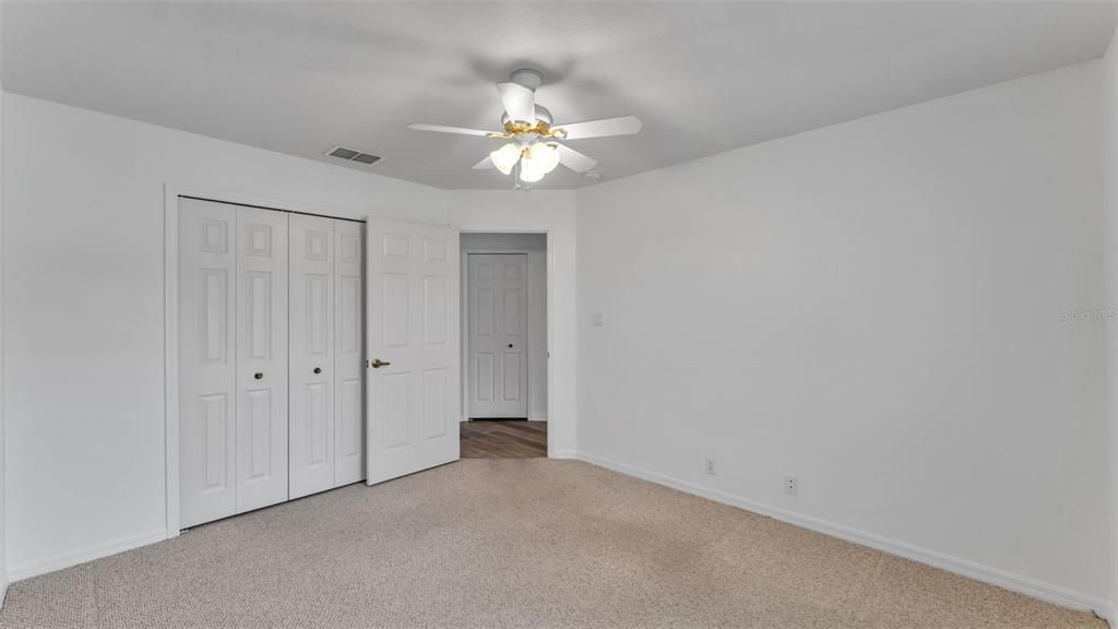 En Venta: $350,000 (3 camas, 2 baños, 2117 Pies cuadrados)