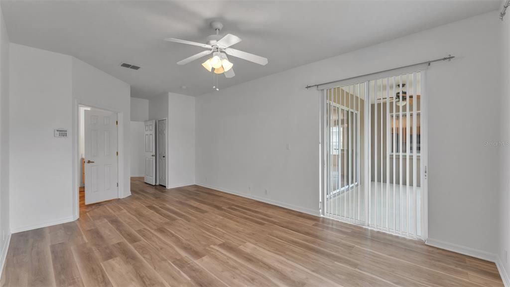 En Venta: $350,000 (3 camas, 2 baños, 2117 Pies cuadrados)