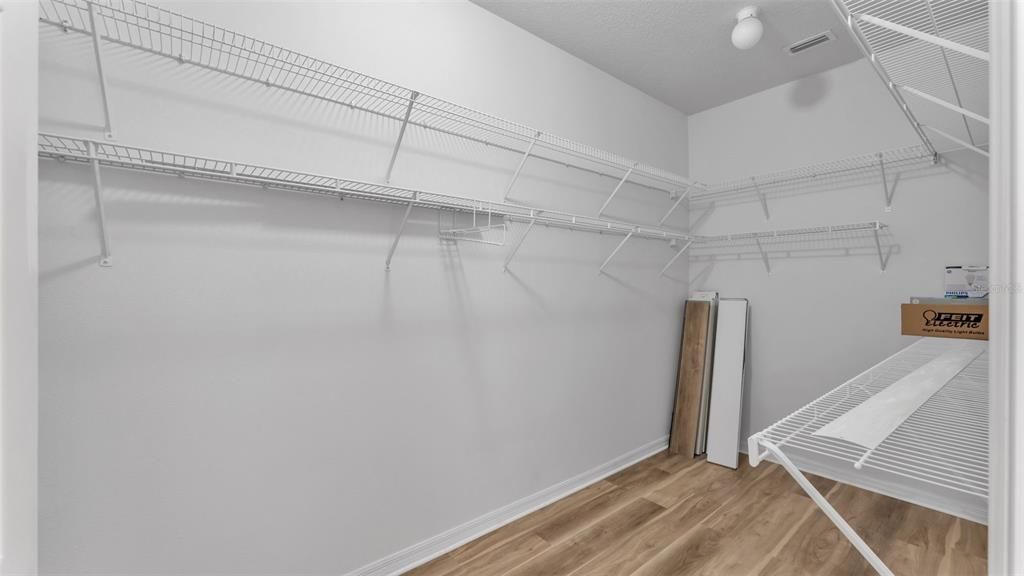 En Venta: $350,000 (3 camas, 2 baños, 2117 Pies cuadrados)