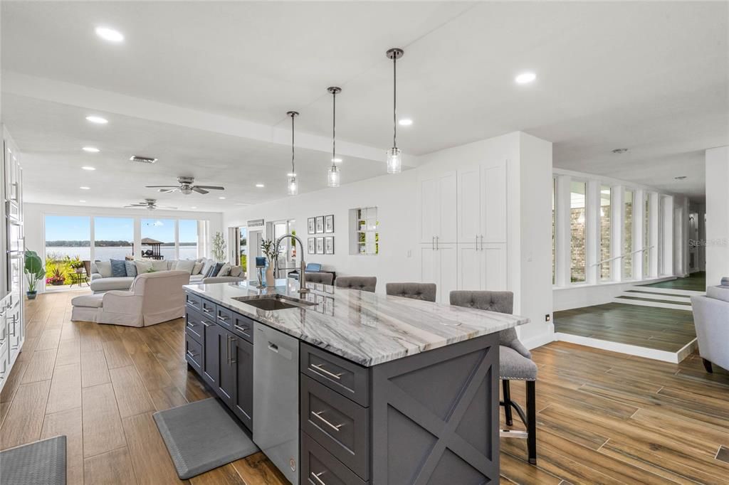 待售: $1,335,000 (4 贝兹, 3 浴室, 3688 平方英尺)