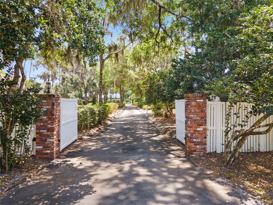 待售: $1,335,000 (4 贝兹, 3 浴室, 3688 平方英尺)