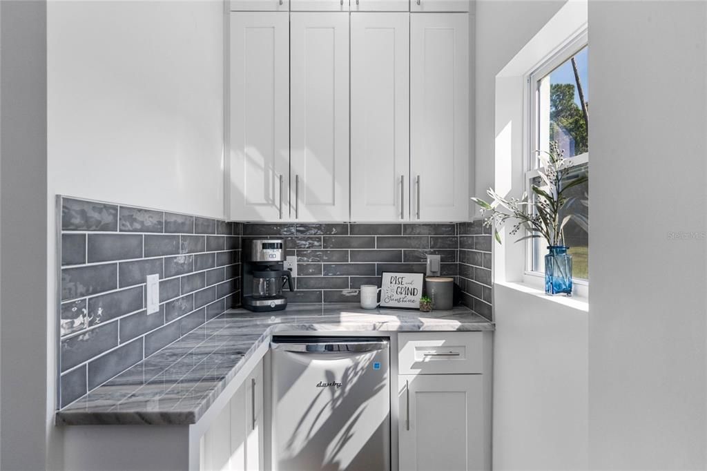 待售: $1,335,000 (4 贝兹, 3 浴室, 3688 平方英尺)