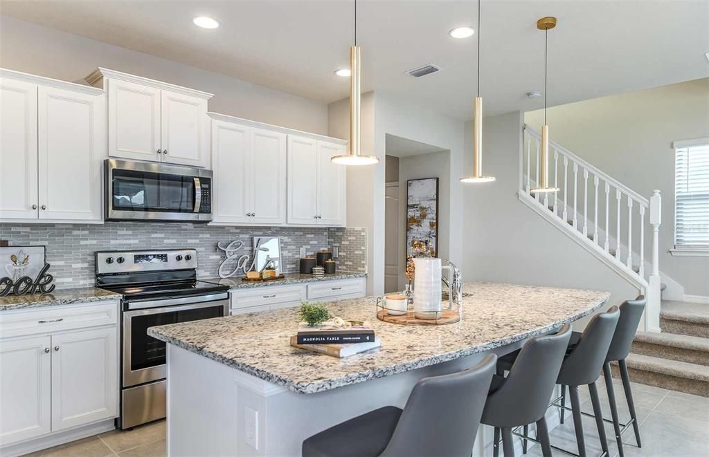 Active With Contract: $623,190 (5 beds, 4 baths, 2269 Square Feet)