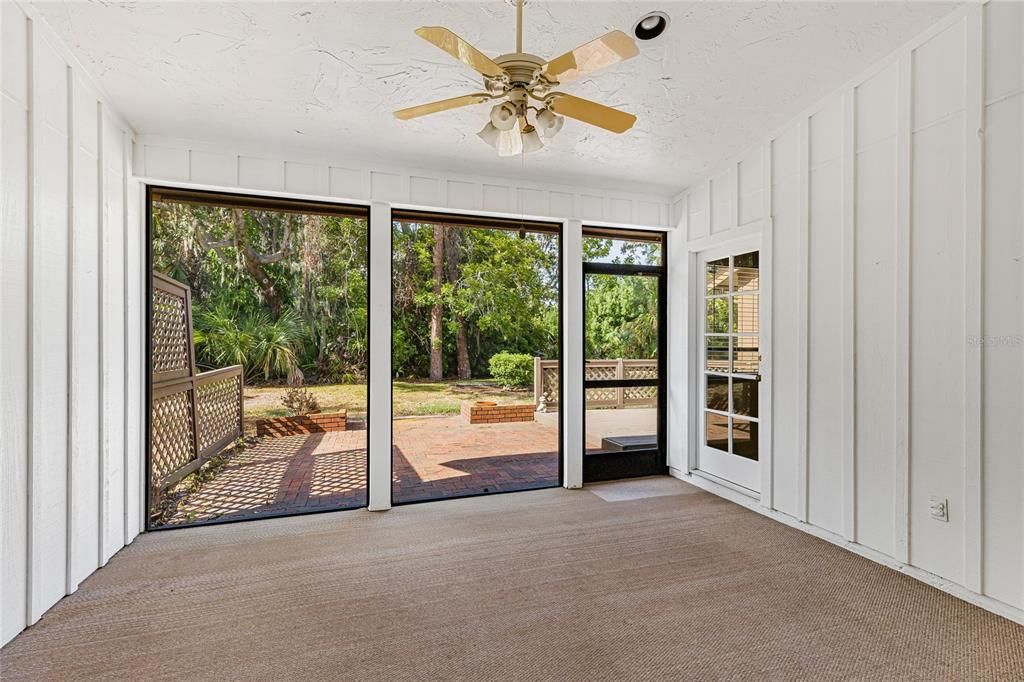 For Sale: $349,000 (2 beds, 2 baths, 1804 Square Feet)