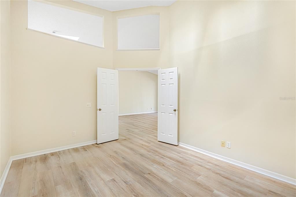 For Sale: $349,000 (2 beds, 2 baths, 1804 Square Feet)