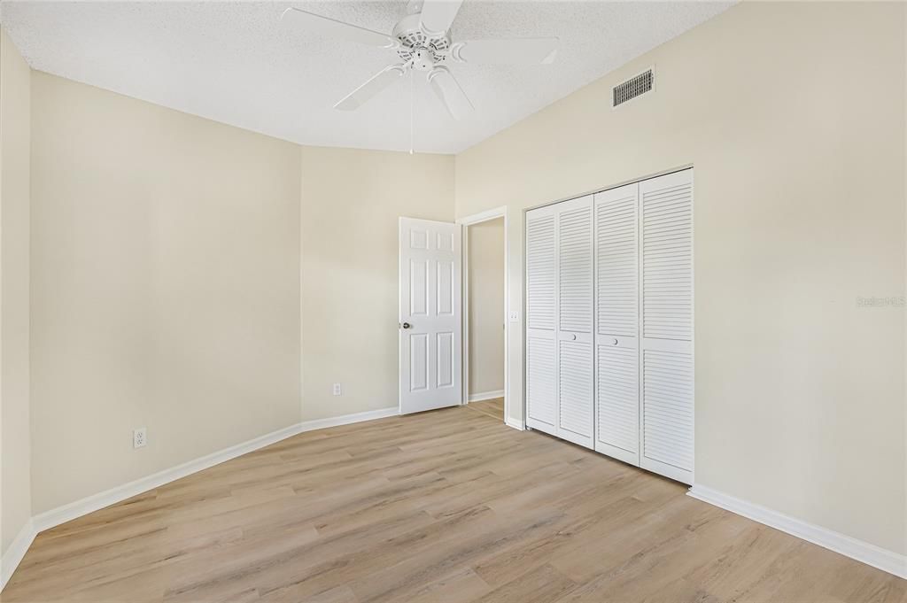 For Sale: $349,000 (2 beds, 2 baths, 1804 Square Feet)