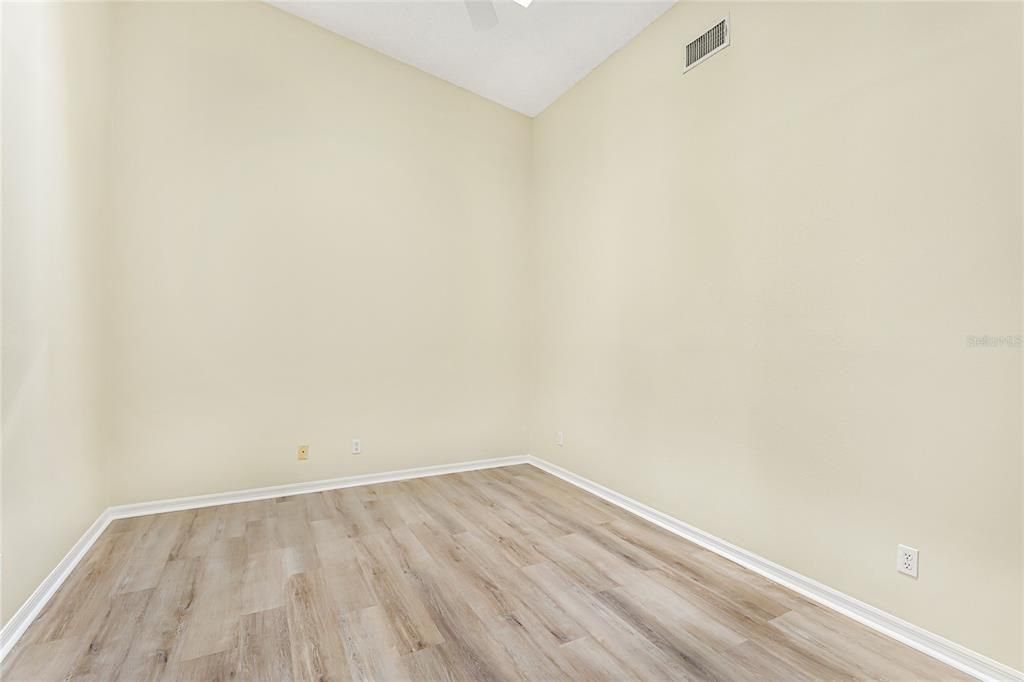 For Sale: $349,000 (2 beds, 2 baths, 1804 Square Feet)