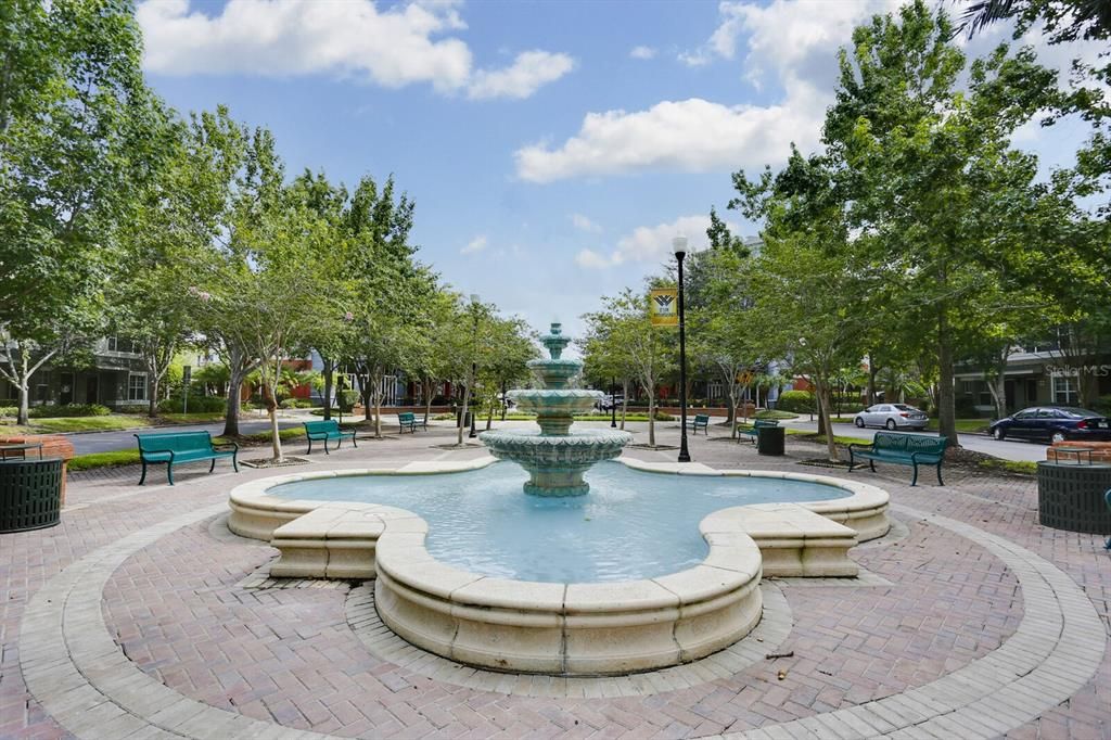 Под контрактом: $575,000 (4 спален, 2 ванн, 1816 Квадратных фут)