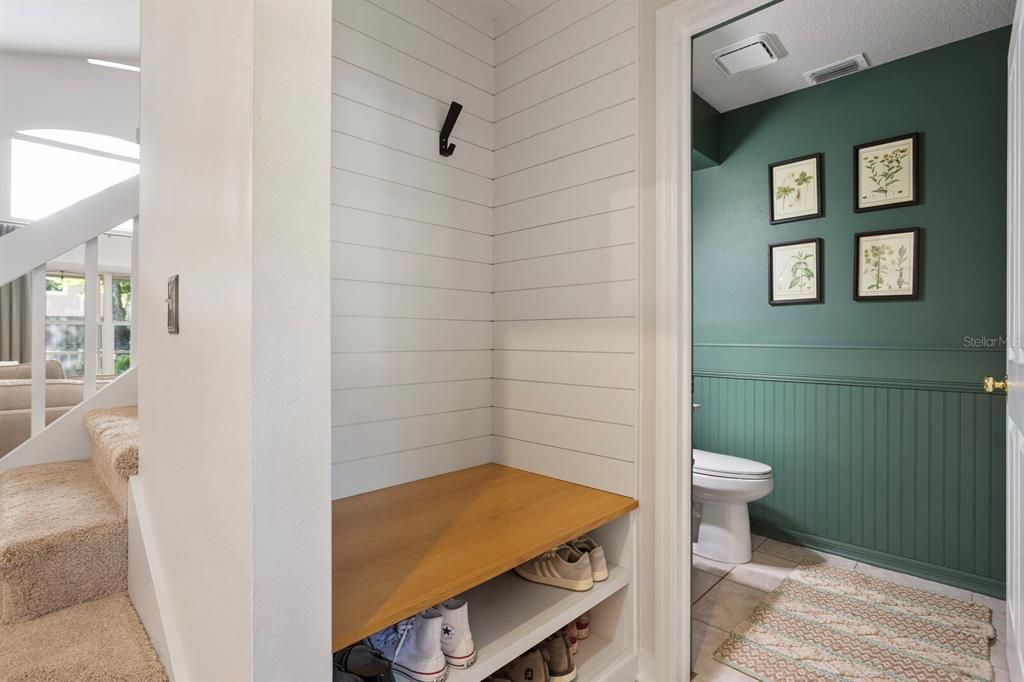 Под контрактом: $575,000 (4 спален, 2 ванн, 1816 Квадратных фут)