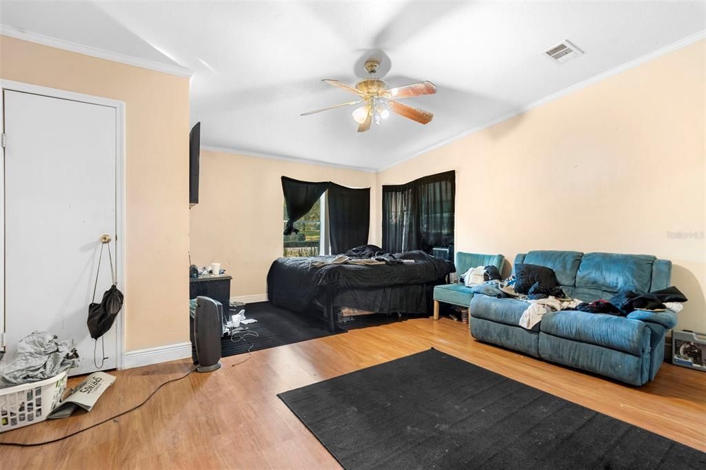 На продажу: $229,000 (4 спален, 2 ванн, 2280 Квадратных фут)