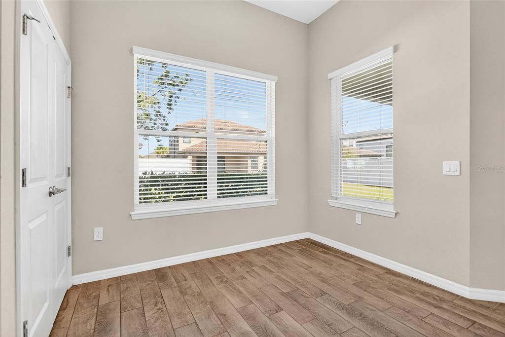 For Rent: $2,800 (3 beds, 2 baths, 1768 Square Feet)