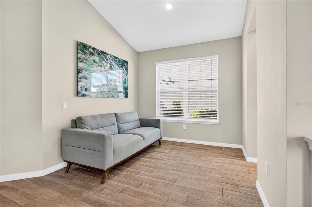 For Rent: $2,800 (3 beds, 2 baths, 1768 Square Feet)