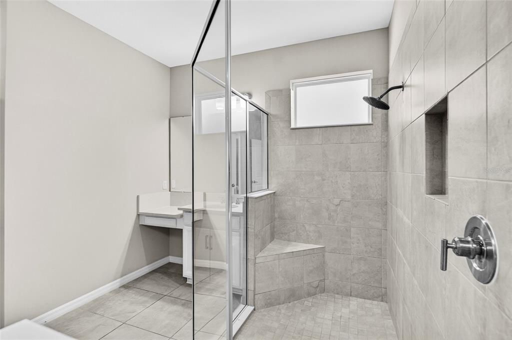 For Rent: $2,800 (3 beds, 2 baths, 1768 Square Feet)