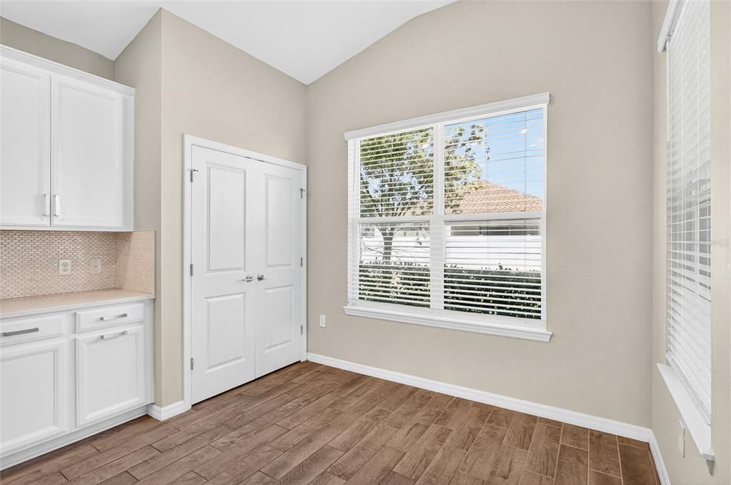 For Rent: $2,800 (3 beds, 2 baths, 1768 Square Feet)