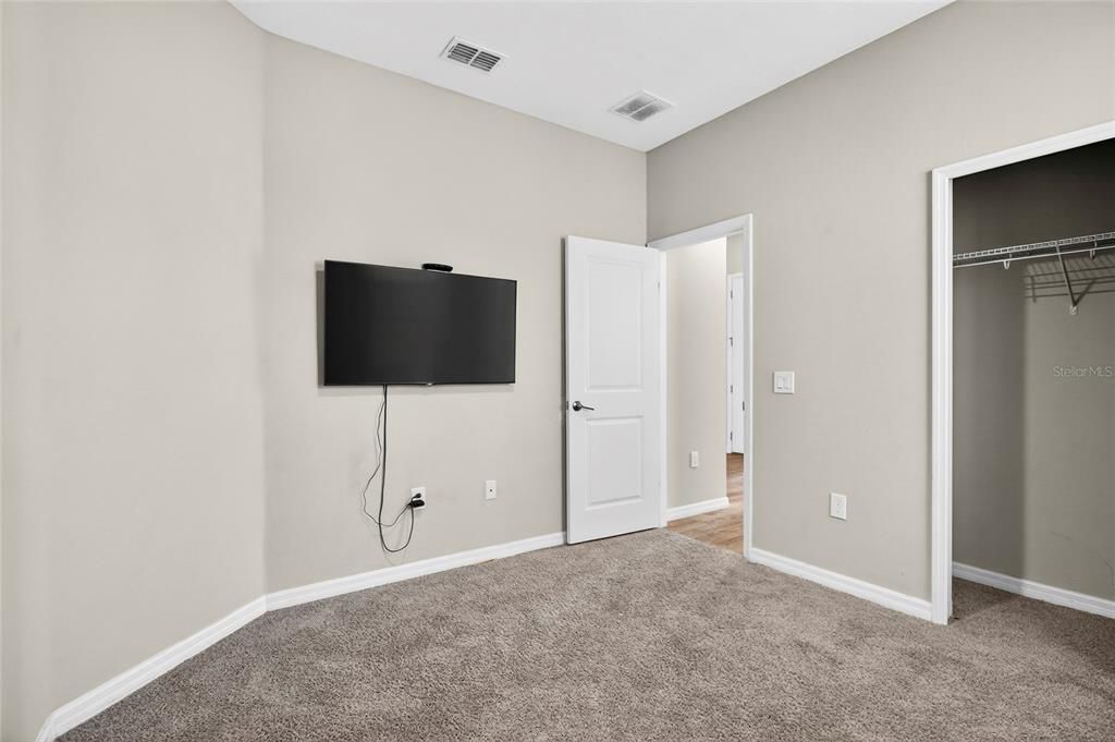 For Rent: $2,800 (3 beds, 2 baths, 1768 Square Feet)