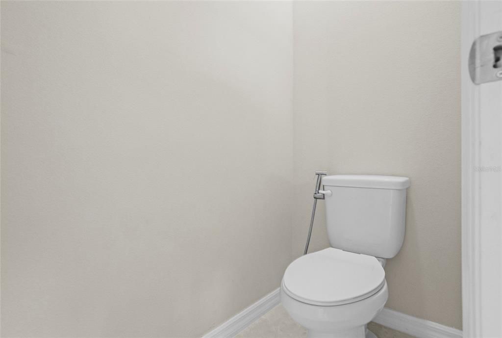 For Rent: $2,800 (3 beds, 2 baths, 1768 Square Feet)