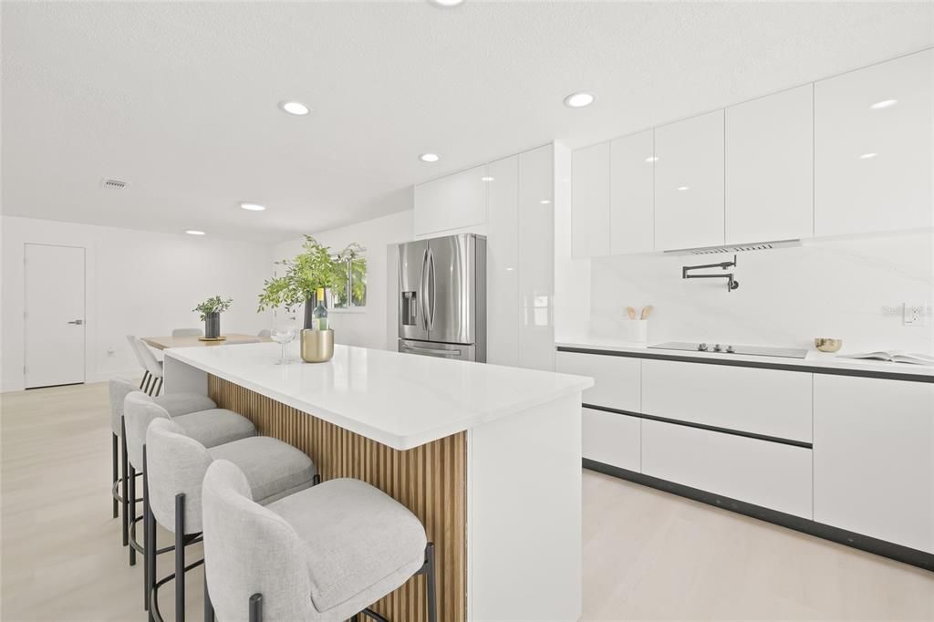 В аренду: $4,500 (3 спален, 2 ванн, 1646 Квадратных фут)