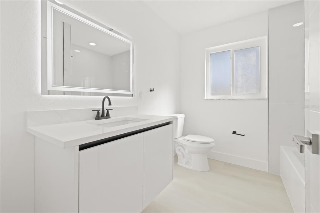 В аренду: $4,500 (3 спален, 2 ванн, 1646 Квадратных фут)