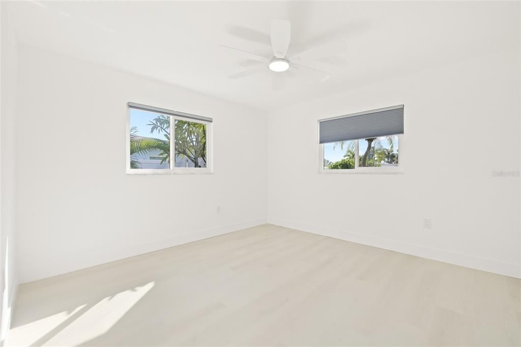 В аренду: $4,500 (3 спален, 2 ванн, 1646 Квадратных фут)