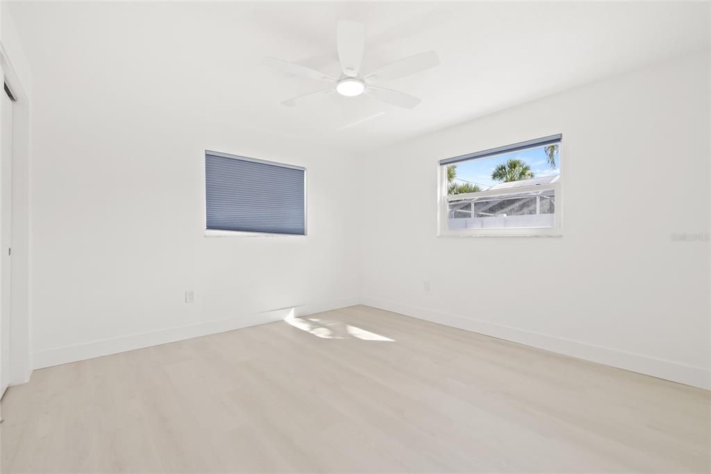 В аренду: $4,500 (3 спален, 2 ванн, 1646 Квадратных фут)