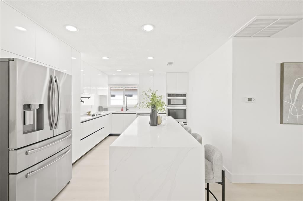 В аренду: $4,500 (3 спален, 2 ванн, 1646 Квадратных фут)