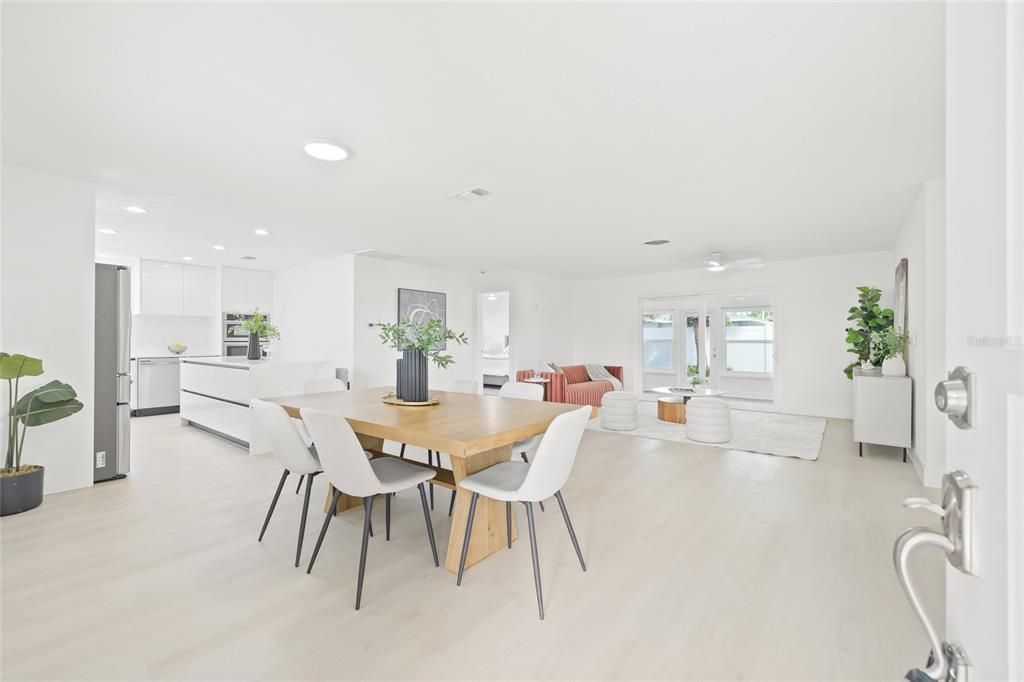 В аренду: $4,500 (3 спален, 2 ванн, 1646 Квадратных фут)