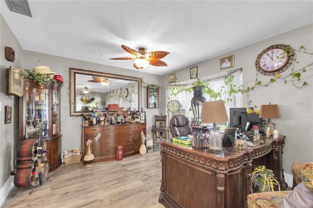 En Venta: $459,500 (2 camas, 2 baños, 1742 Pies cuadrados)