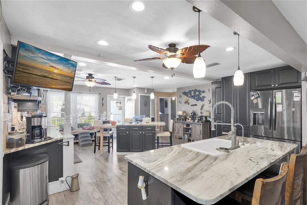 En Venta: $459,500 (2 camas, 2 baños, 1742 Pies cuadrados)