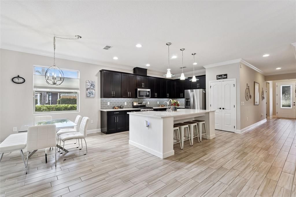 For Sale: $613,900 (4 beds, 3 baths, 2332 Square Feet)