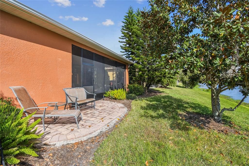 For Sale: $450,000 (2 beds, 2 baths, 2211 Square Feet)